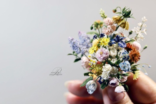 花の美しさを閉じ込めるー“神の手”を持つ作家が語る、ミニチュア