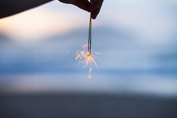 深堀りアンケート】線香花火は東西で2種類あり！薄れゆくエリア性…東西