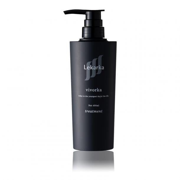 Lekarka レカルカ Vivorka momo モイスチャースムージング