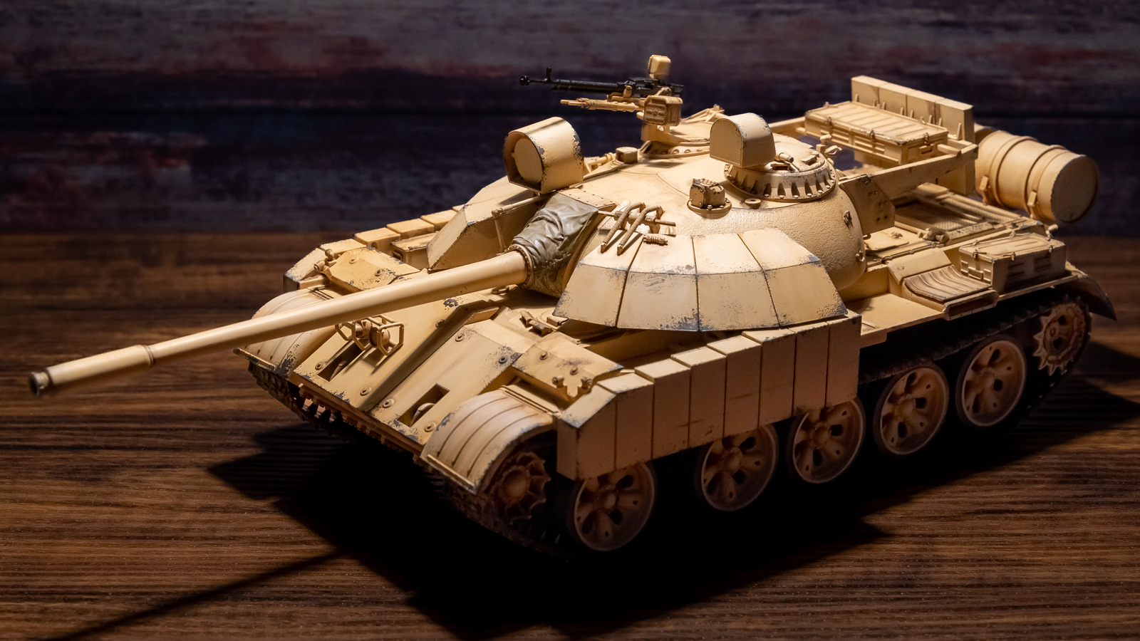 戦車プラモ塗りましょう／タミヤ T-55エニグマ | nippper: ニッパーを