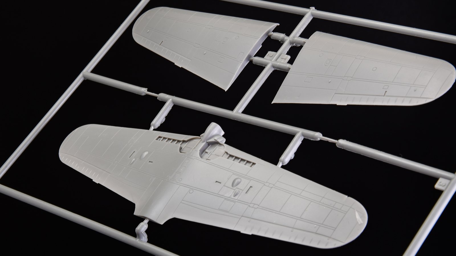 お正月気分から優しく浮上させてくれるハセガワの定番飛行機模型