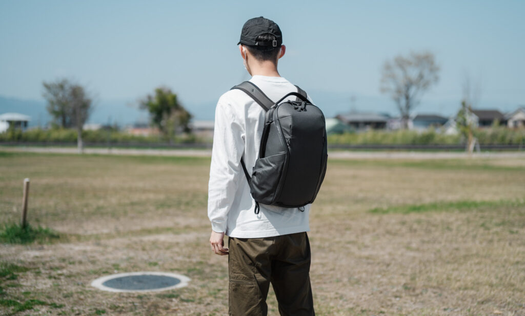 EVERYDAY BACKPACK ZIP 15L レビュー｜デザイン・サイズが絶妙なカメラ