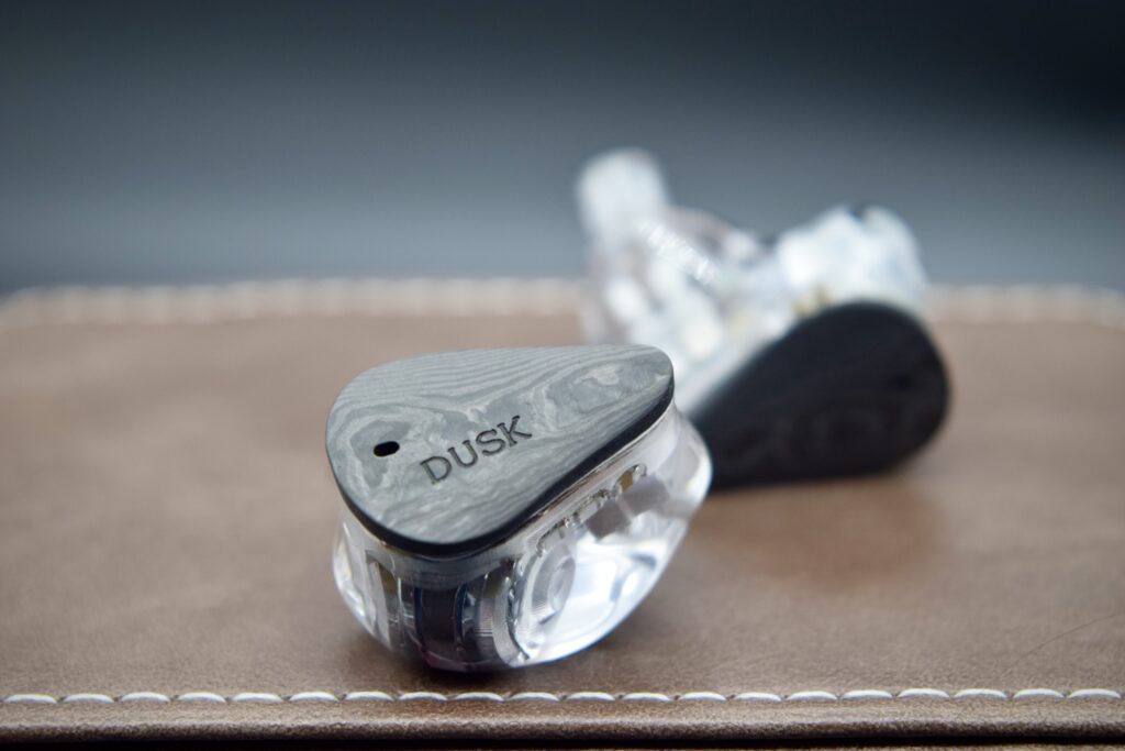 水月雨MOONDROP × Crinacle】DUSKレビュー | Nobuレビュー