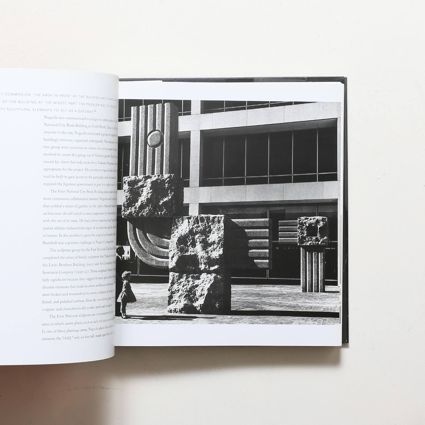 Isamu Noguchi: A Study of Space | イサム・ノグチ | nostos books