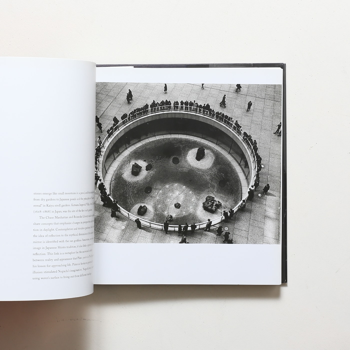 Isamu Noguchi: A Study of Space | イサム・ノグチ | nostos books