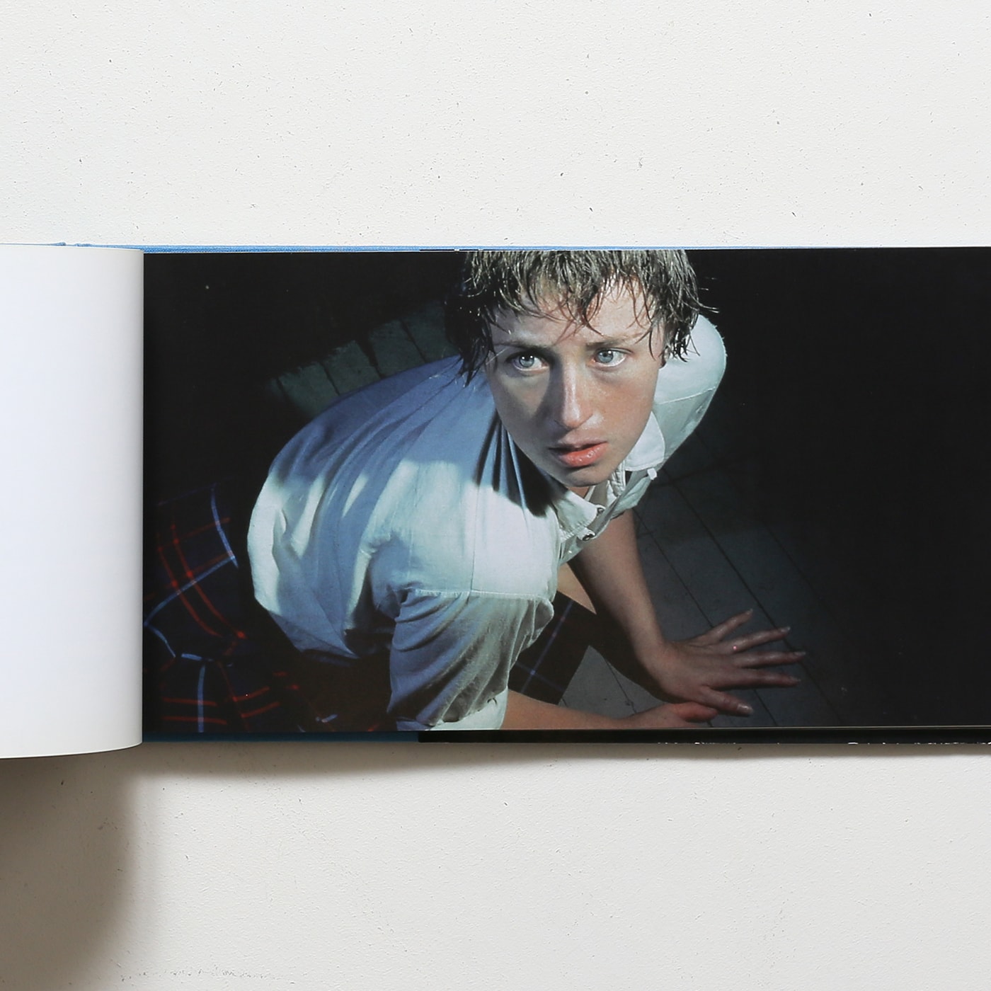 Cindy Sherman: Centerfolds | シンディ・シャーマン | nostos books