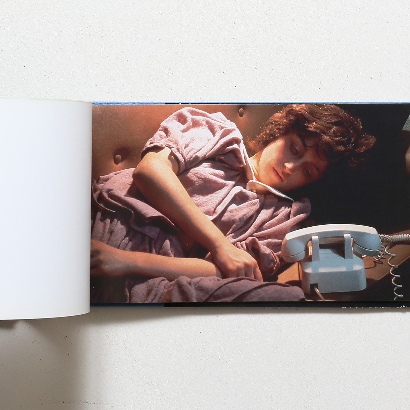 Cindy Sherman: Centerfolds | シンディ・シャーマン | nostos books