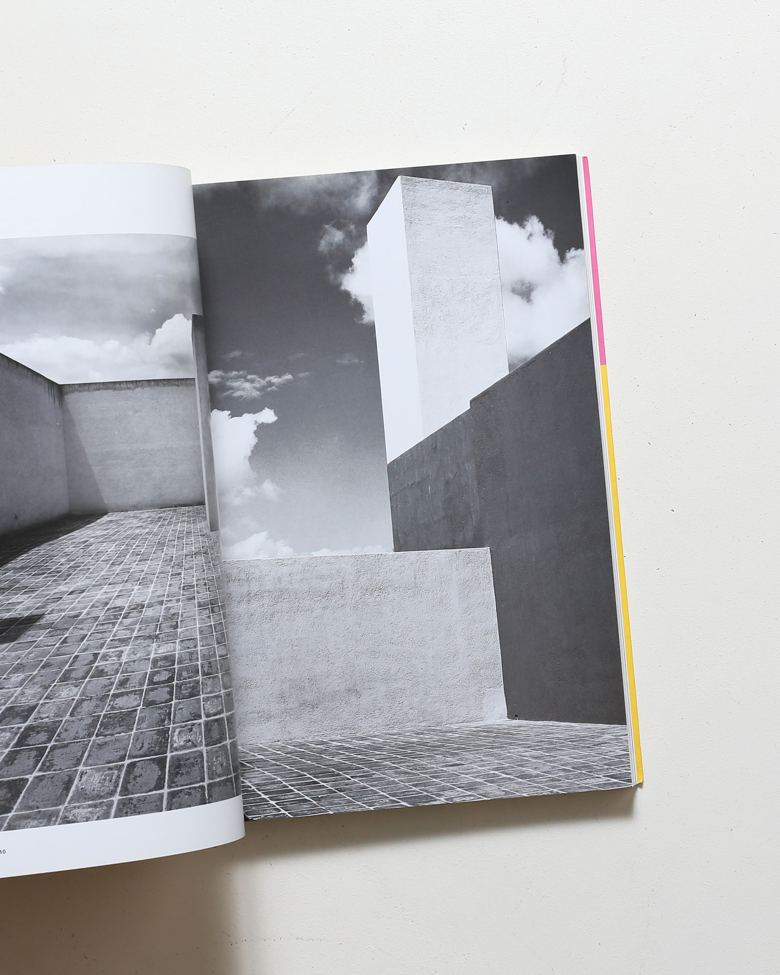 ルイス・バラガン 静かなる革命 | 東京都現代美術館 | nostos books