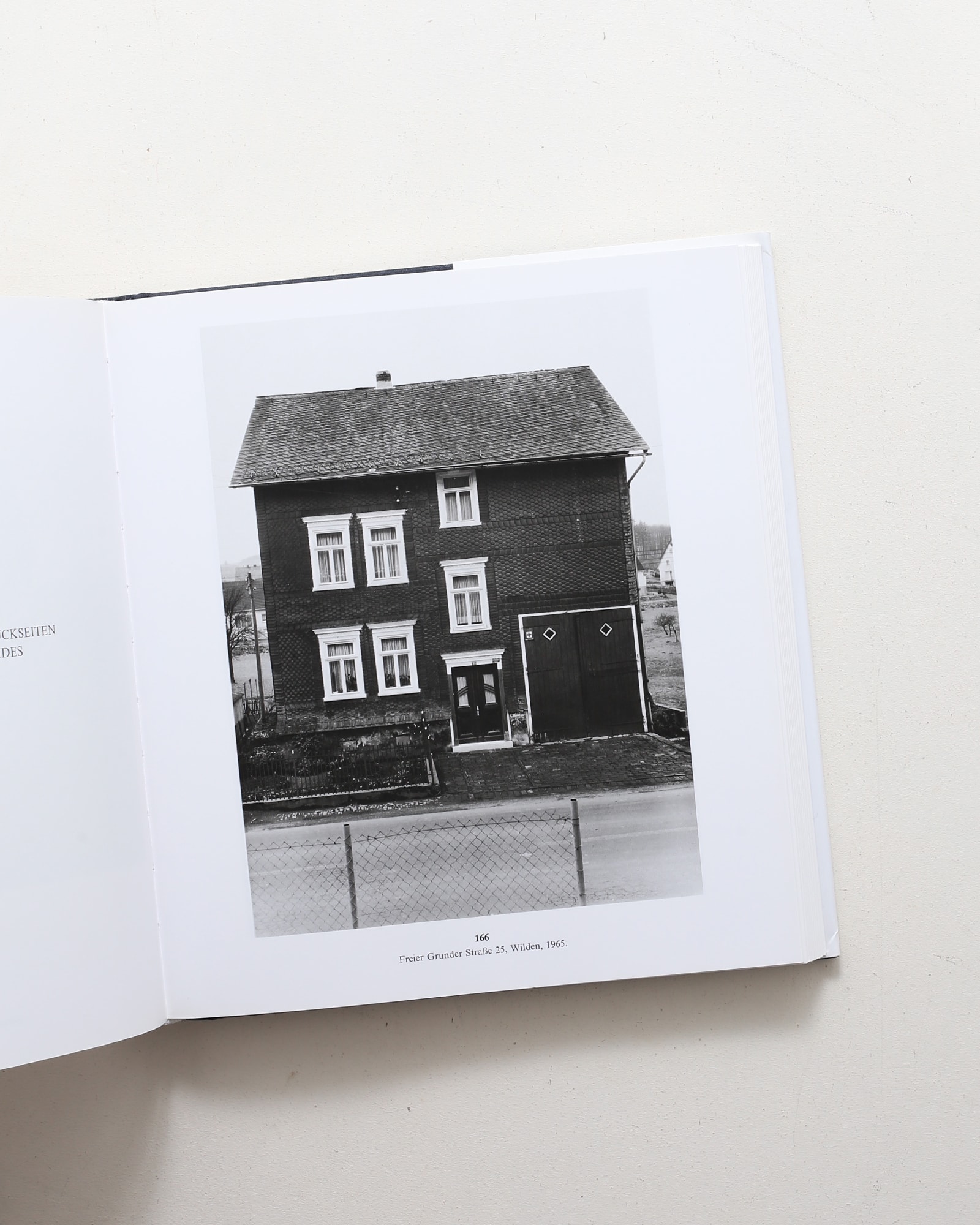 Framework Houses | Bernd Becher, Hilla Becher | nostos books