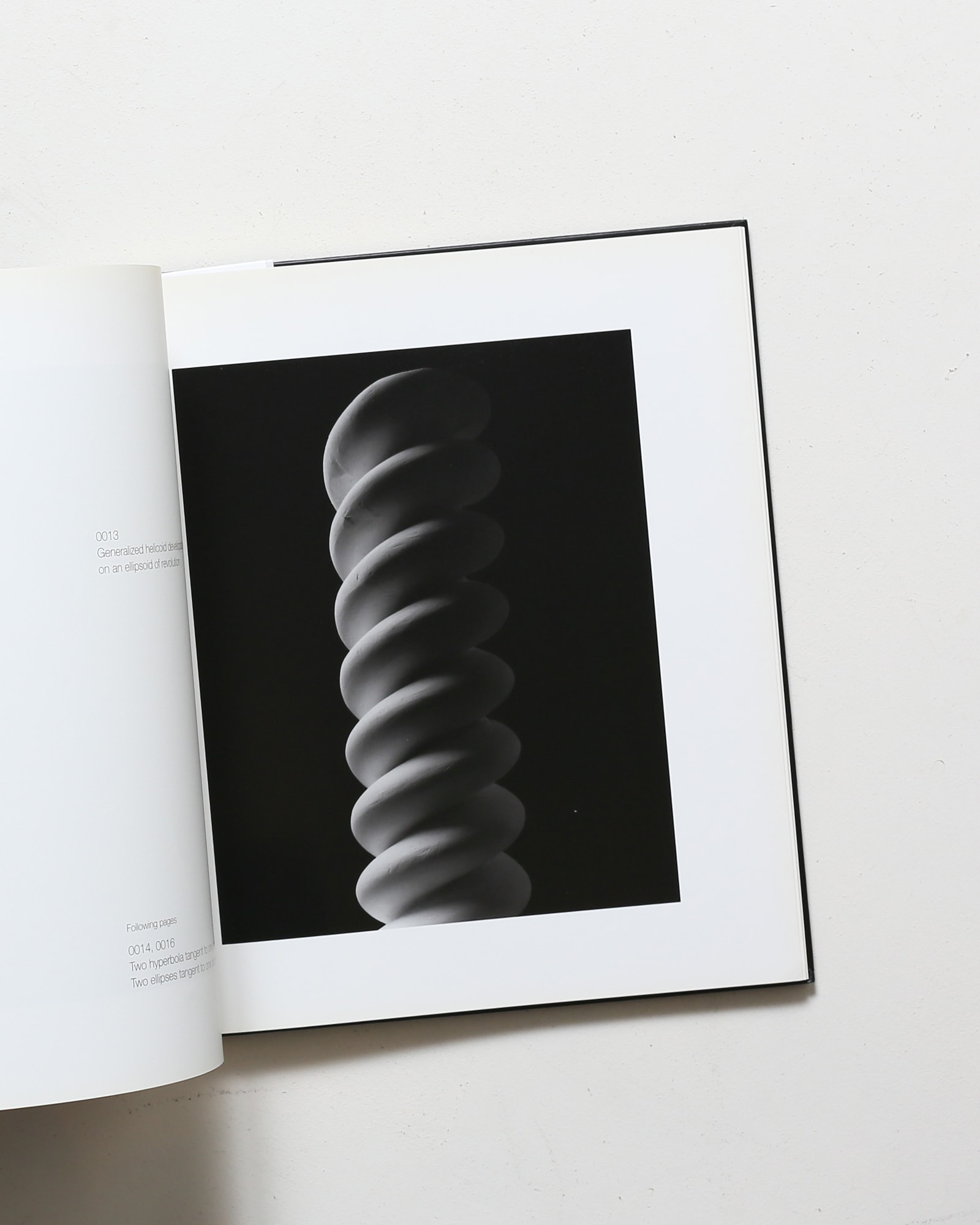 Conceptual Forms and Mathematical Models | Hiroshi Sugimoto 杉本