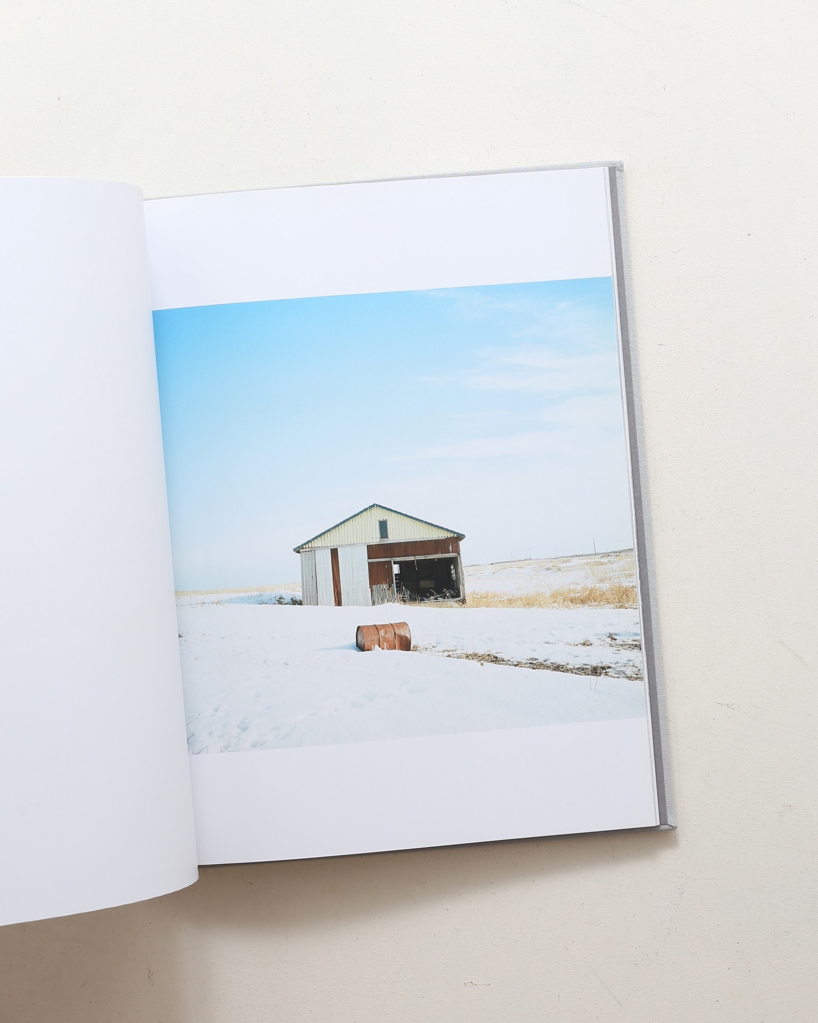 WHITE LAND | 高橋ヨーコ | nostos books ノストスブックス