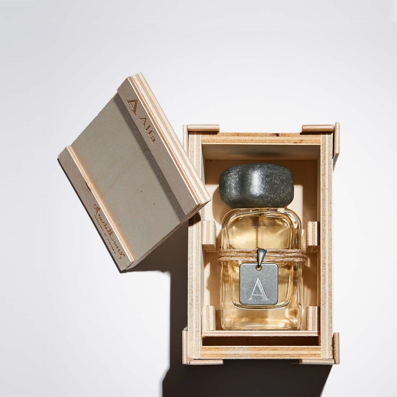 アルファ｜アルファ – NOSE SHOP