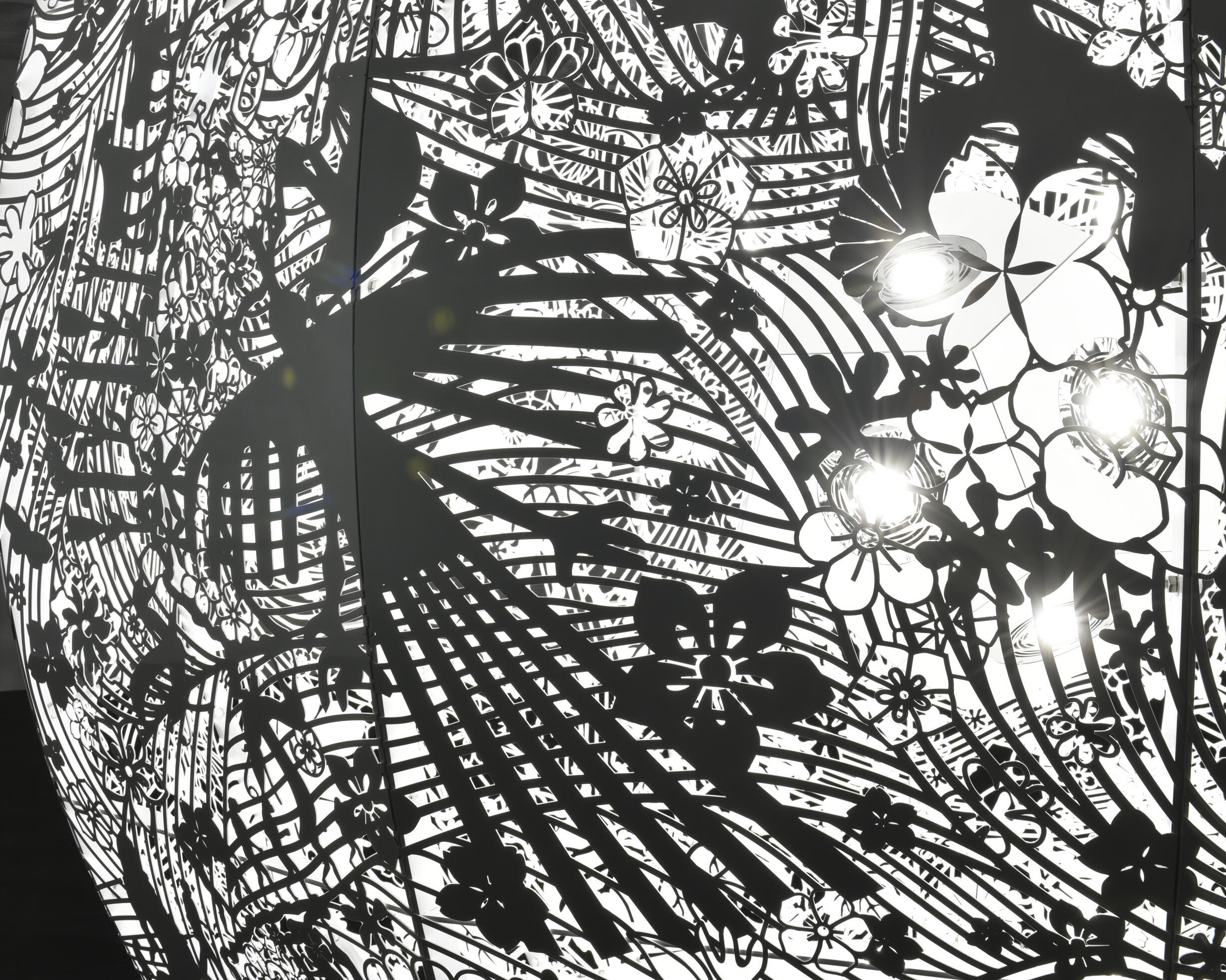 注目が高まる現代美術家・大巻伸嗣の新作個展＠アートフロント