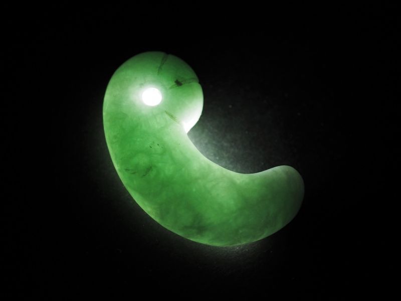 ロウカン質ヒスイ 宇木汲田遺跡出土 丁子頭勾玉モデル（40mmサイズ