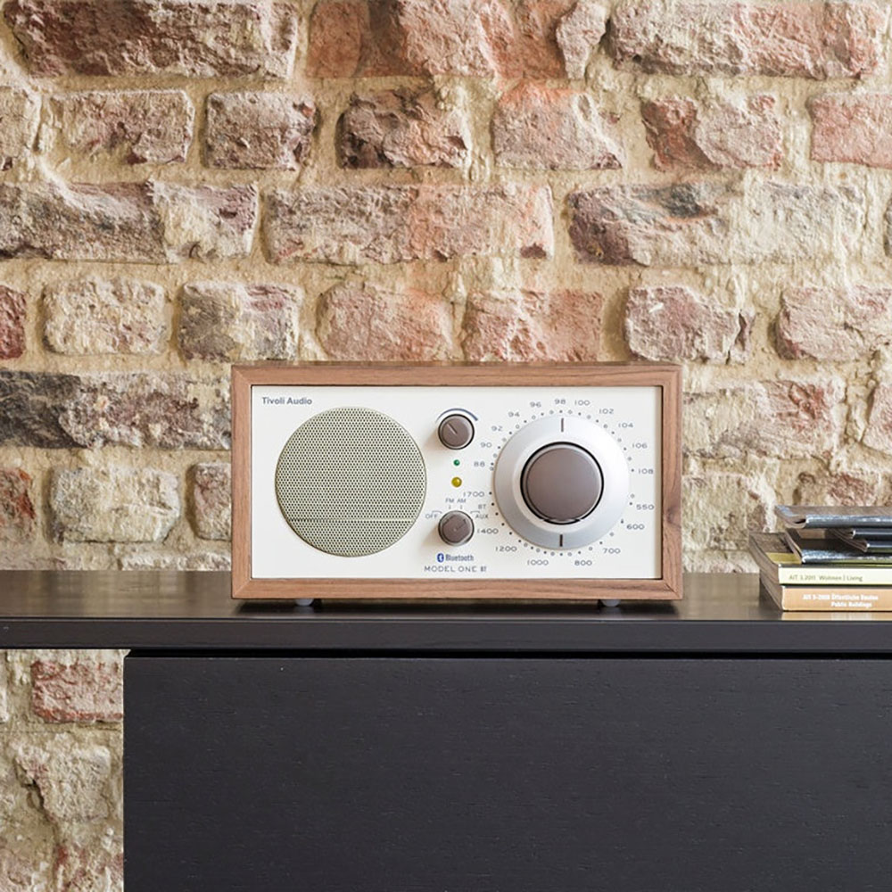 チボリオーディオ Model One BT｜上質な音とおしゃれなレトロデザイン