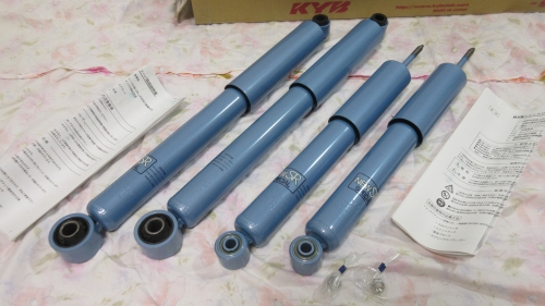 NV350キャラバン ショック交換方法 | NV350キャラバンの全て