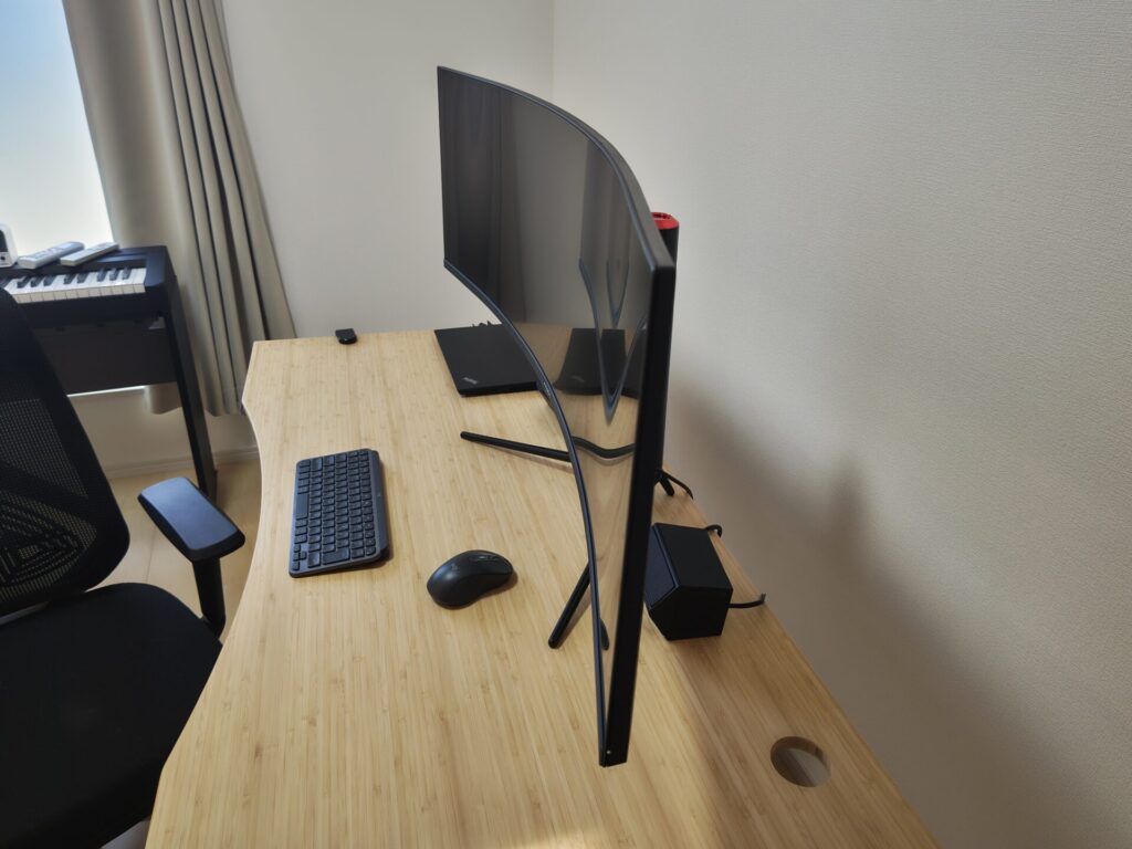 レビュー】INNOCN 49C1R｜49インチの超大画面120hzゲーミングモニター