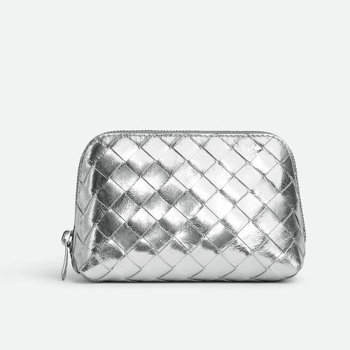 ボッテガ・ヴェネタ｜シルバー・ゴールドに輝くイントレチャートレザー