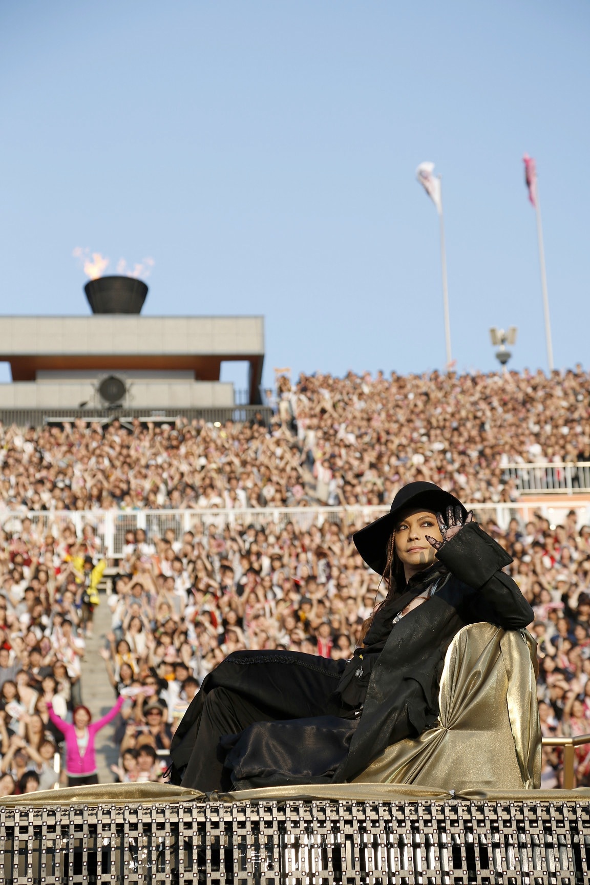 L'Arc-en-Ciel国立競技場に帰還！2DAYSライブ詳細判明 - 音楽ナタリー