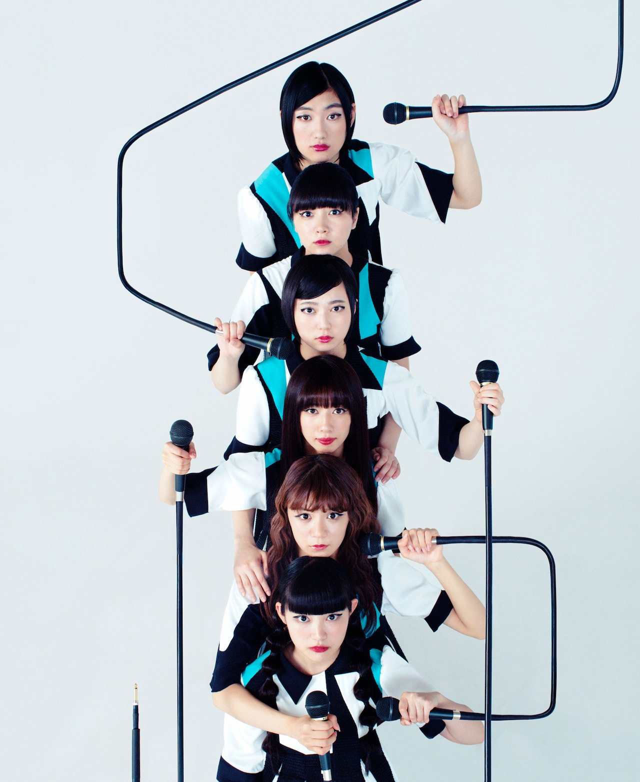 エビ中ニューアルバムにももクロ参加「エビ中ちゃん10周年おめでとう