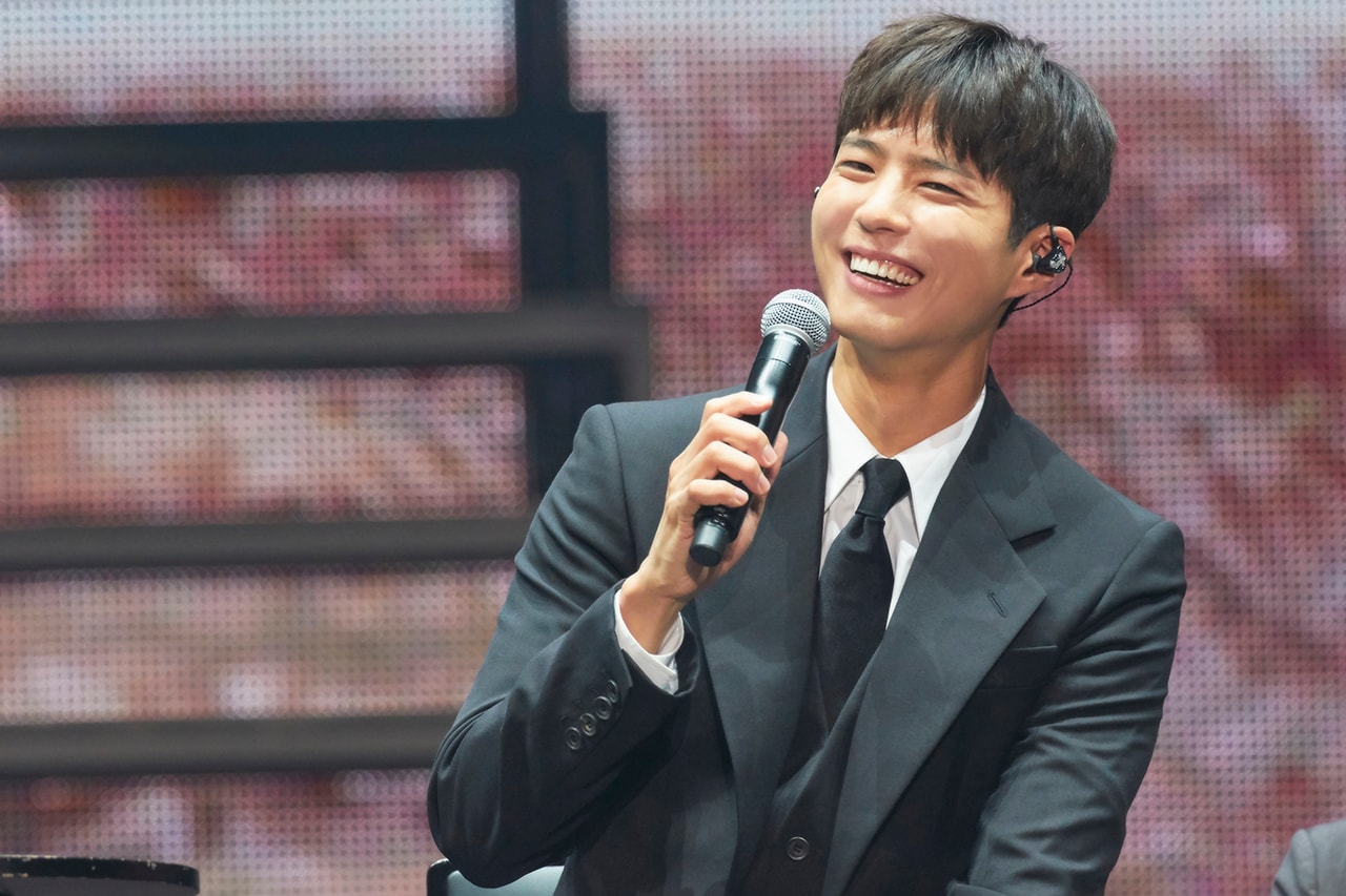 パク・ボゴム、SSAファンミーティングで日本デビュー曲をサプライズ