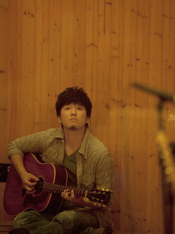 秦基博、初の映像版ベスト＆2カ月連続武道館ライブ - 音楽ナタリー