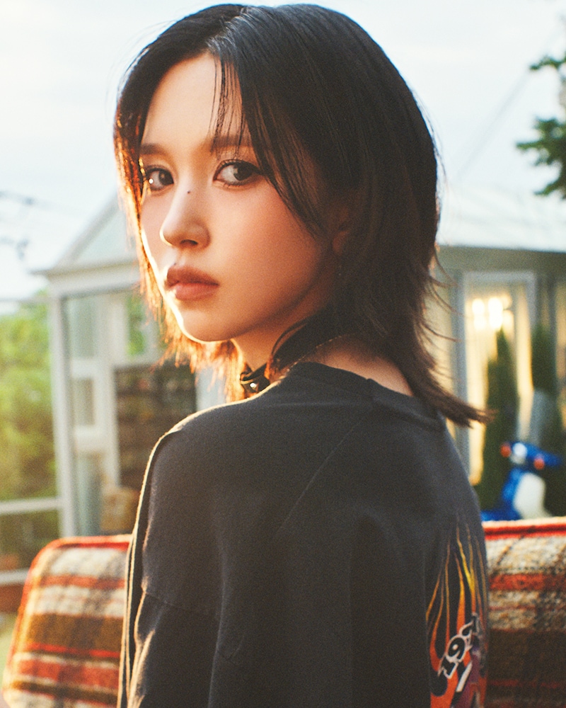 TWICE「ENEMY」MINA盤ジャケット [画像ギャラリー 11/14] - 音楽ナタリー