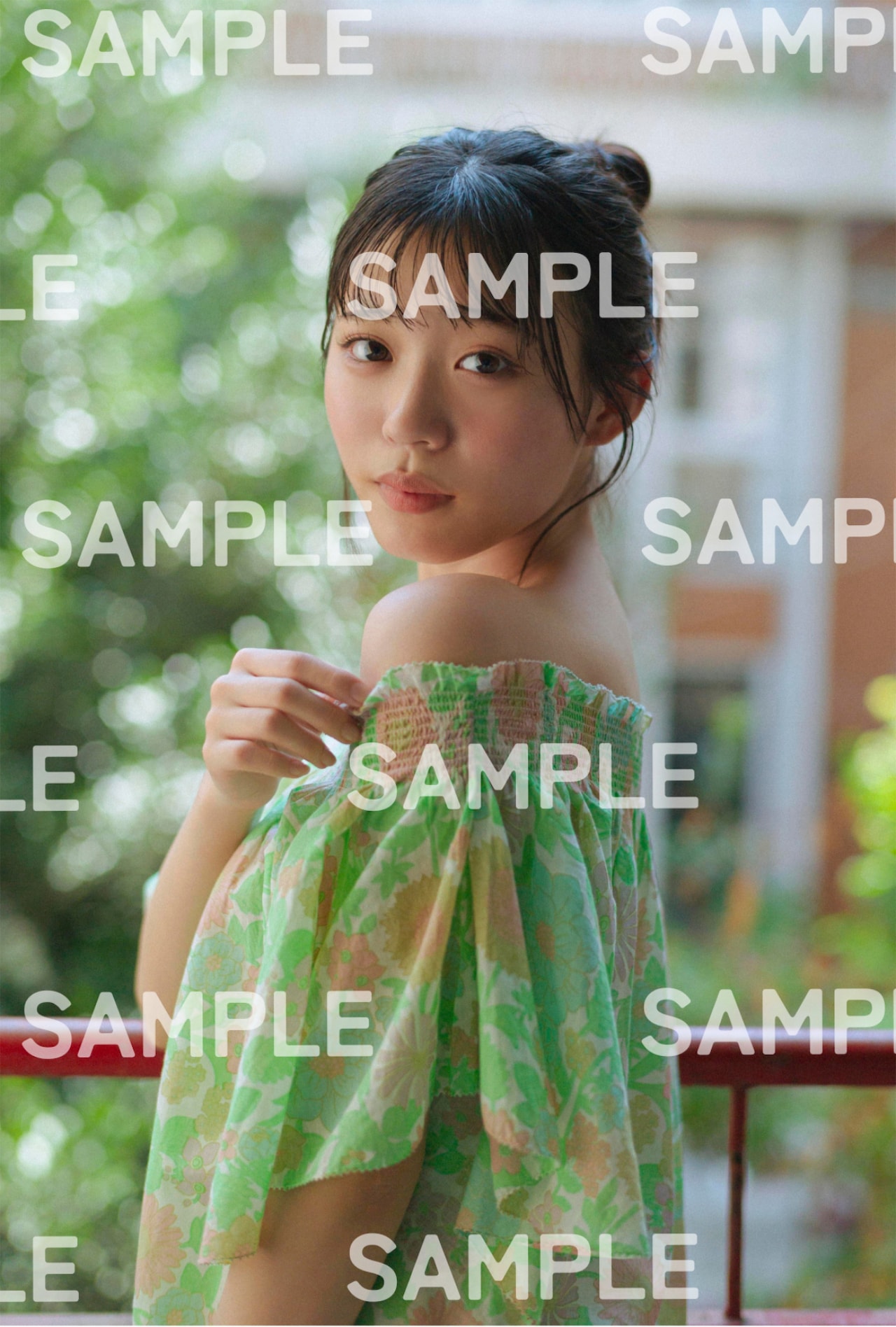 金澤亜美（僕が見たかった青空）1st写真集「プロローグ」特典のポスト