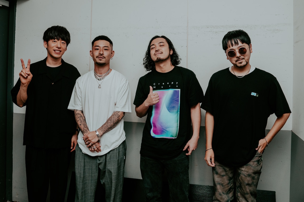 CreepyNuts_nariwai_act.jpg?