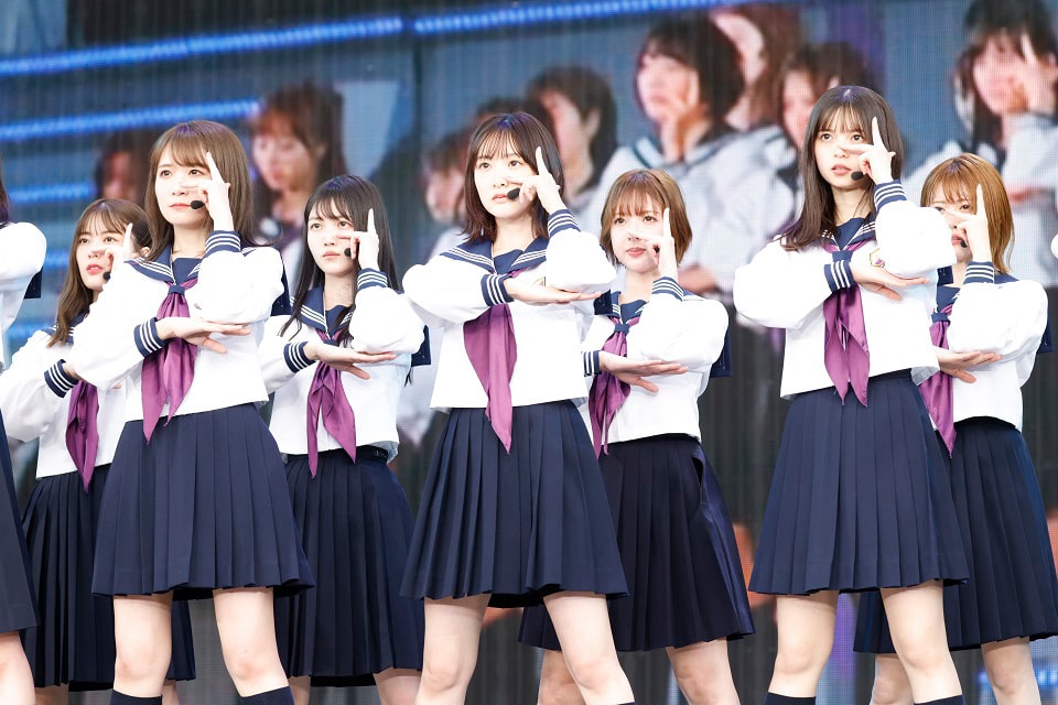 乃木坂46の10周年バースデーライブに14万人！ファン、卒業生と日産