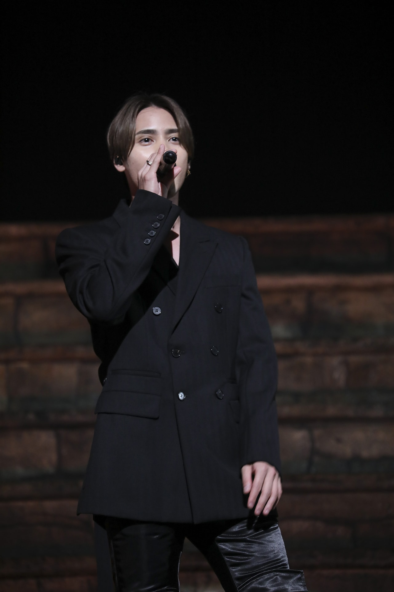 神谷健太（MA55IVE THE RAMPAGE）(c)Asobimo, Inc. (c)YOSHITAKA AMANO