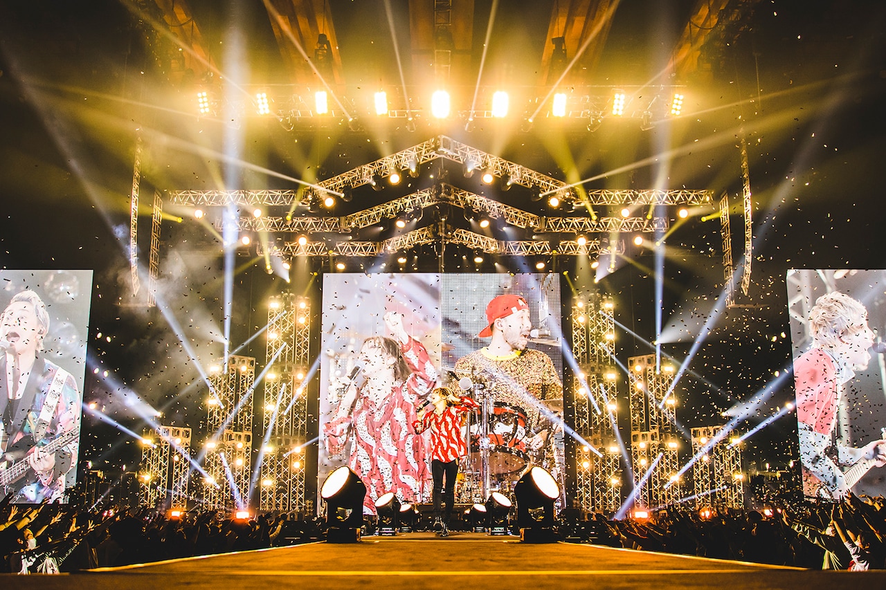 SUPER BEAVERの富士急野外ワンマンを生中継、裏側を追った特番も放送