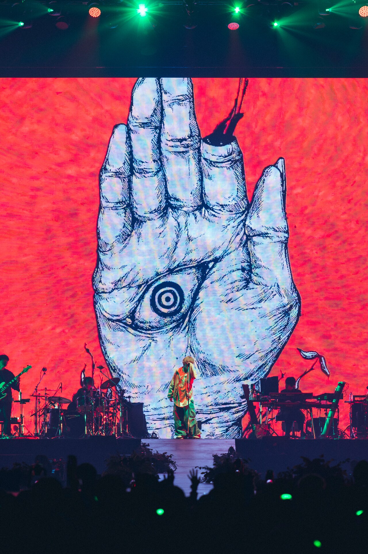 音楽は僕の救い」Eve、アーティストとしての矜持を見せた「花嵐