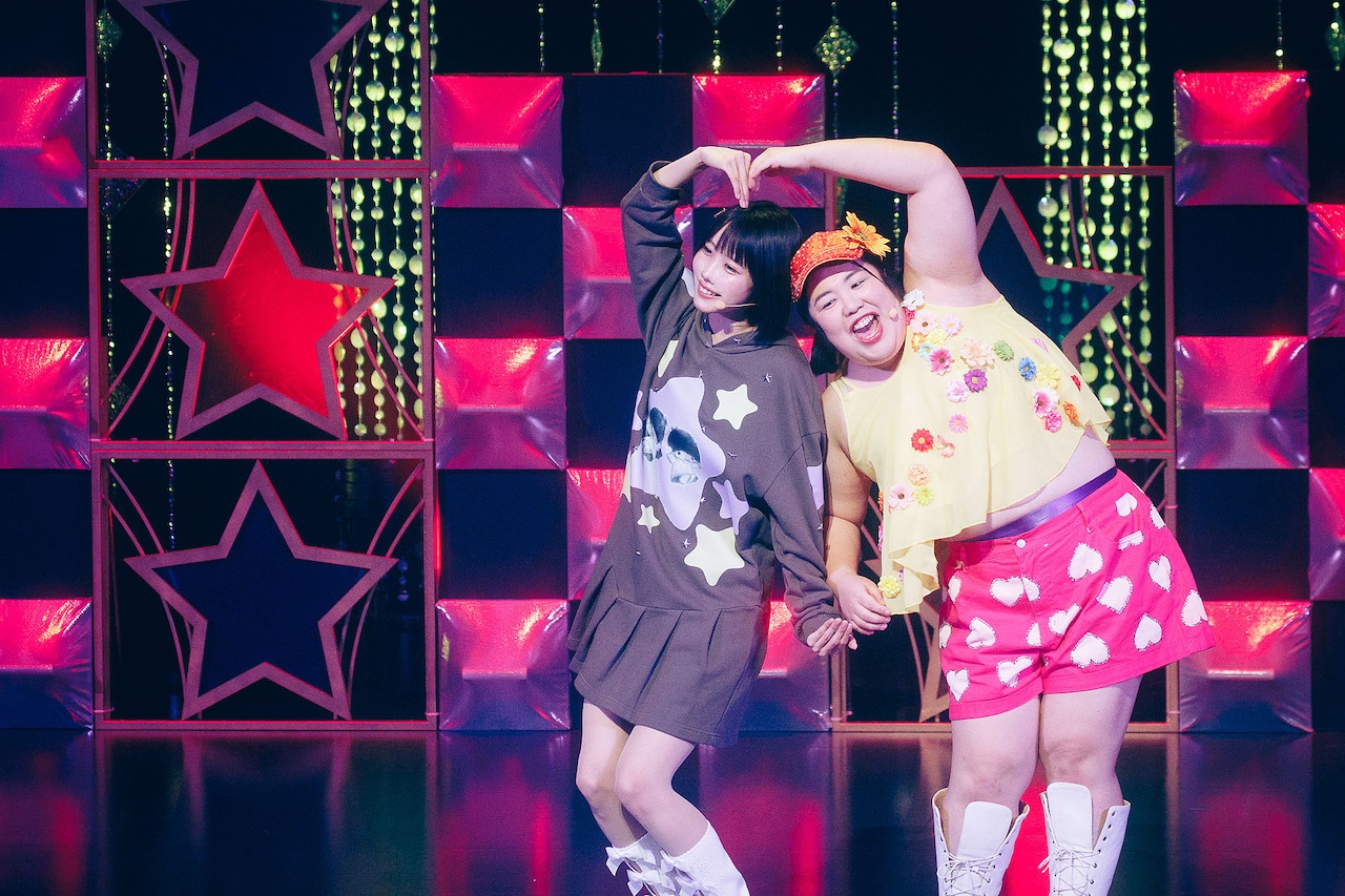 伝説のアイドル・くままがあのちゃんと対決 “2頭身のあのちゃん”も登場