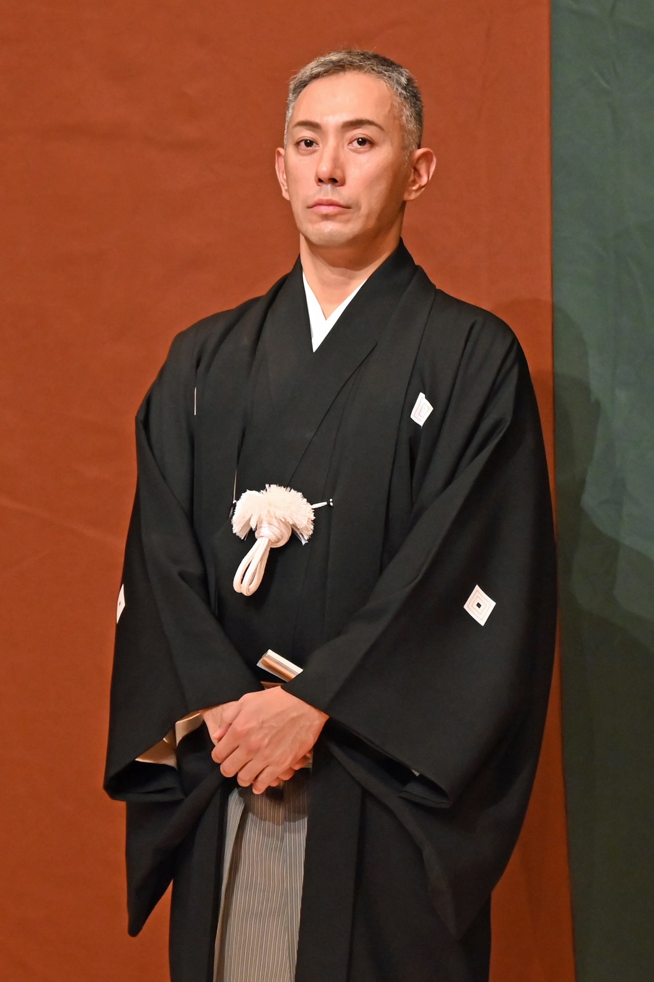 市川團十郎白猿、襲名披露興行に向け村上隆が手がけた祝幕に喜び「言葉