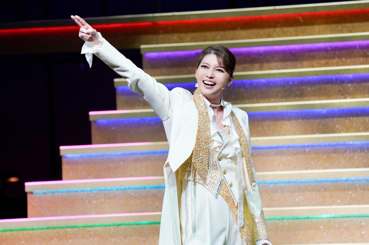 朝夏まなと/宙組 梅田芸術劇場公演 朝夏まなとアメイジングステージ A