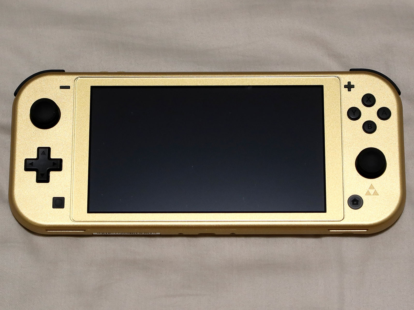 Nintendo Switch 2 の前に小さく、軽く、持ち運びやすい Switch Lite