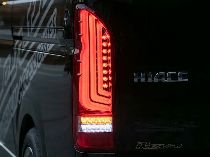 200系ハイエース VALENTI LEDテールランプ REVO Type3 ハーフレッド
