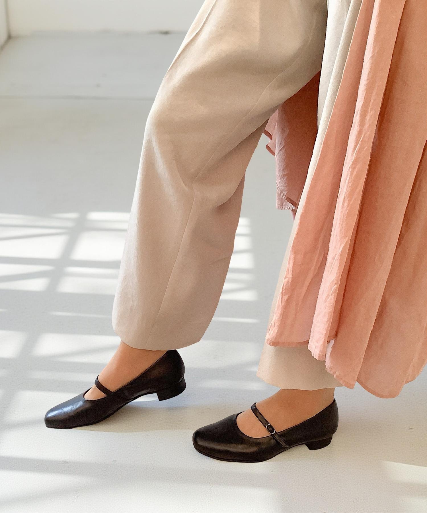 日本製／本革】 ストラップ メリージェーン パンプス blanc/bleu