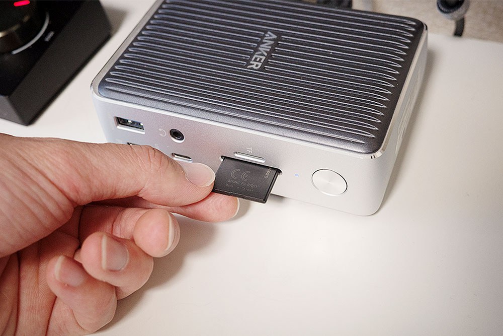 Anker PowerExpand Elite 】写真をよく撮るパパ必見！Anker の