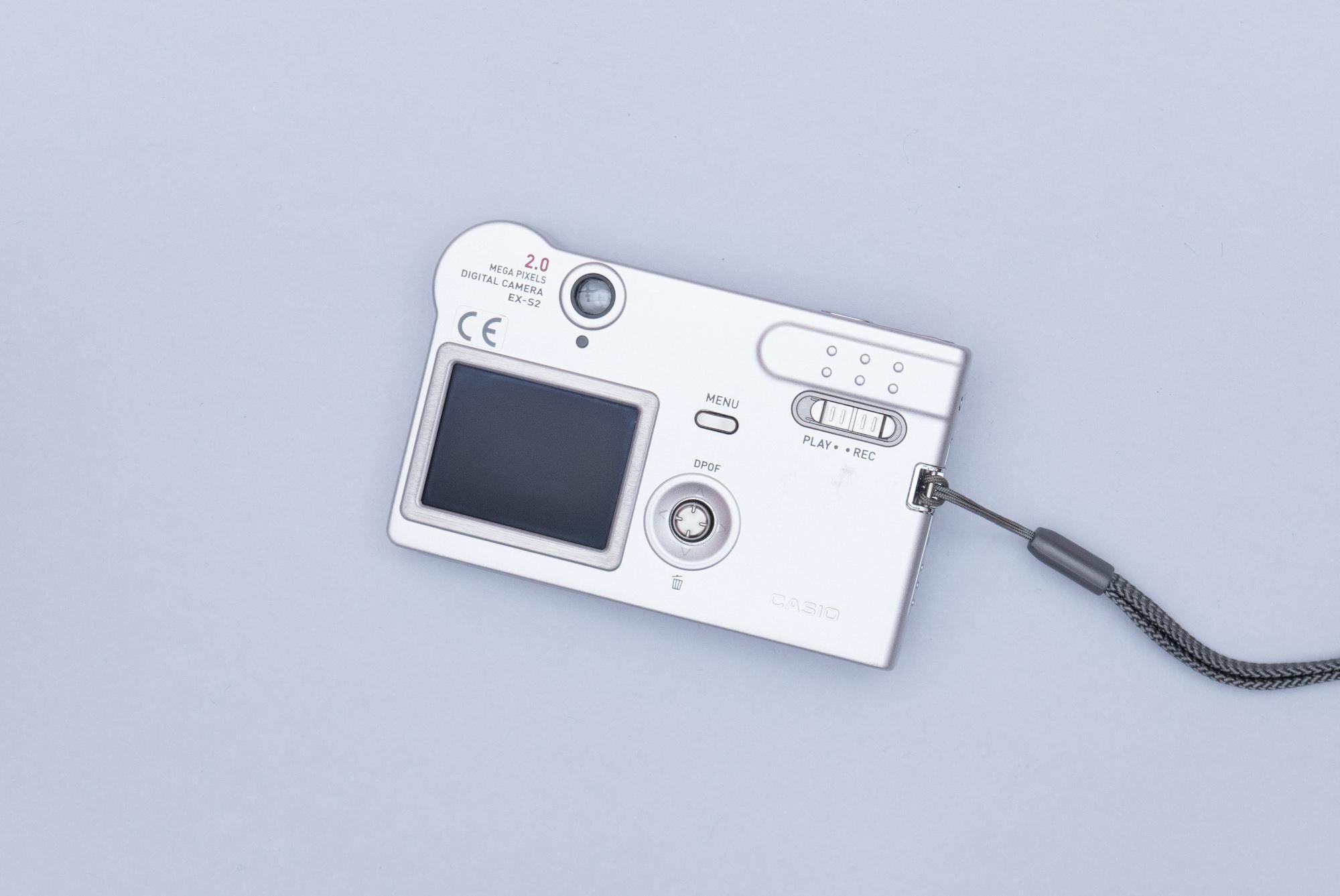 Casio Exilim EX-S2 Compact Y2K Digital Camera – OHSOCULT Film Compacts