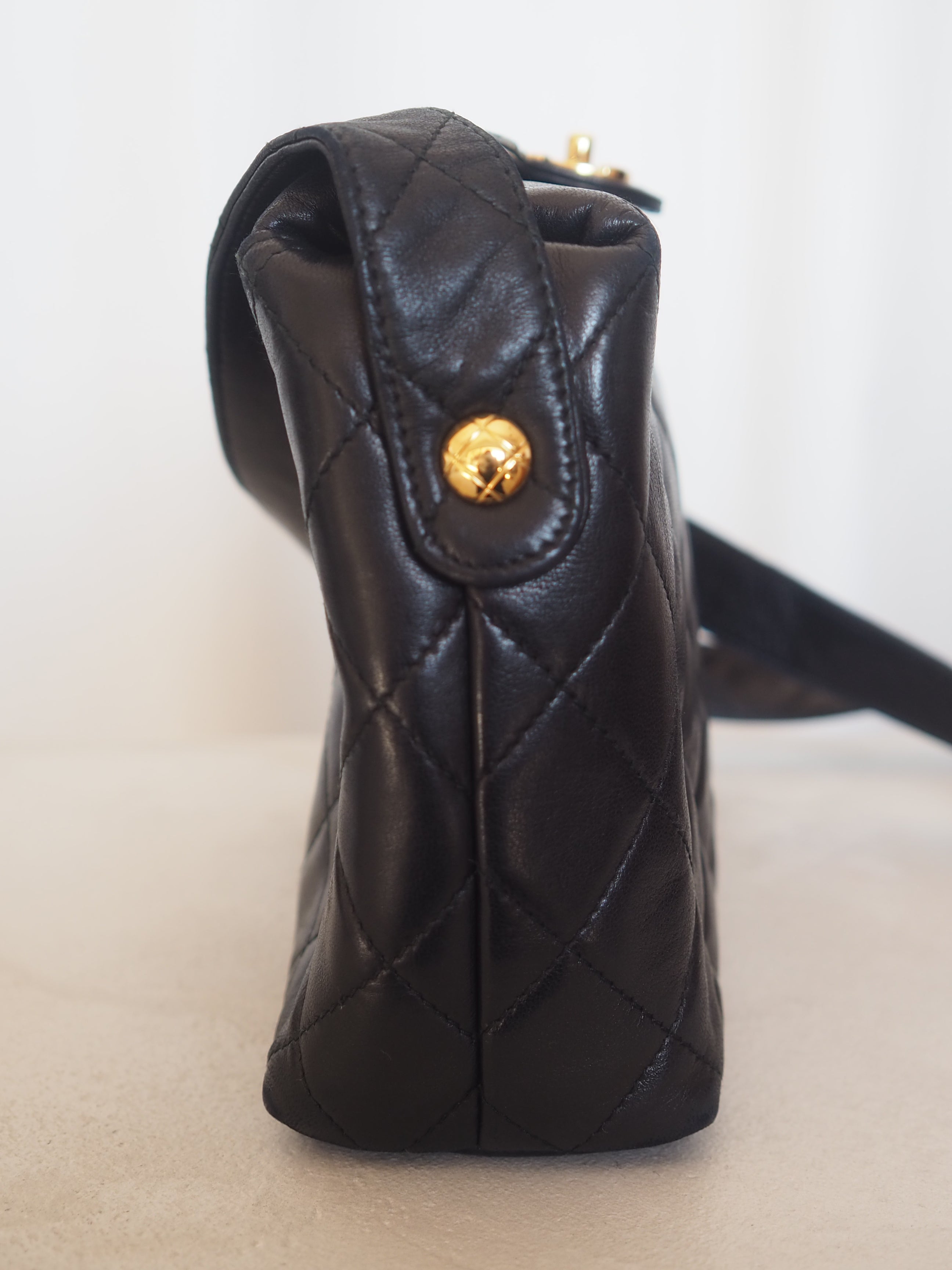 CHANEL ヴィンテージ シャネル ココマーク ショルダーバッグ ブラック