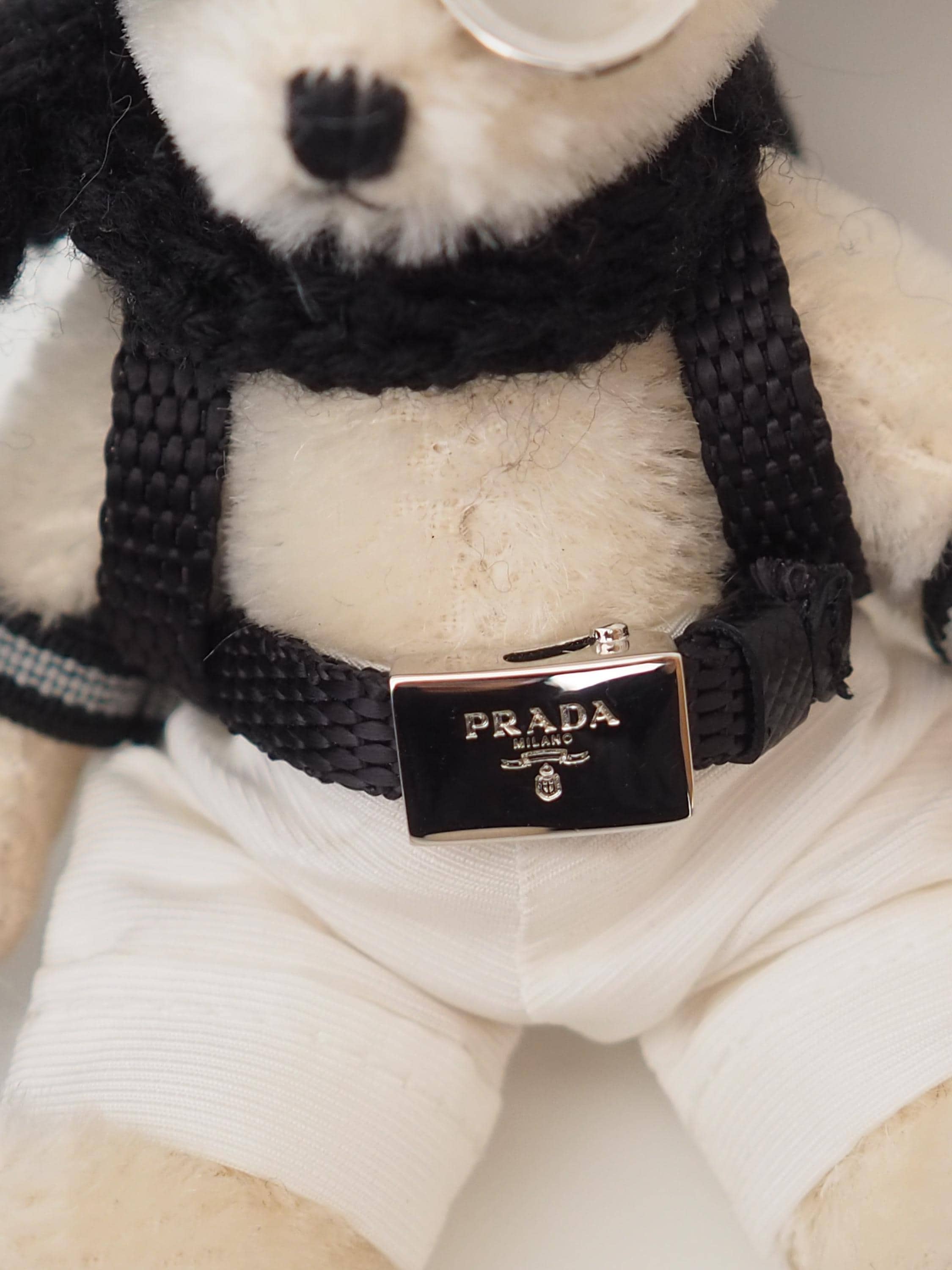 値下✩新品未使用✩PRADA ホワイトファーぬいぐるみキーホルダー 新品