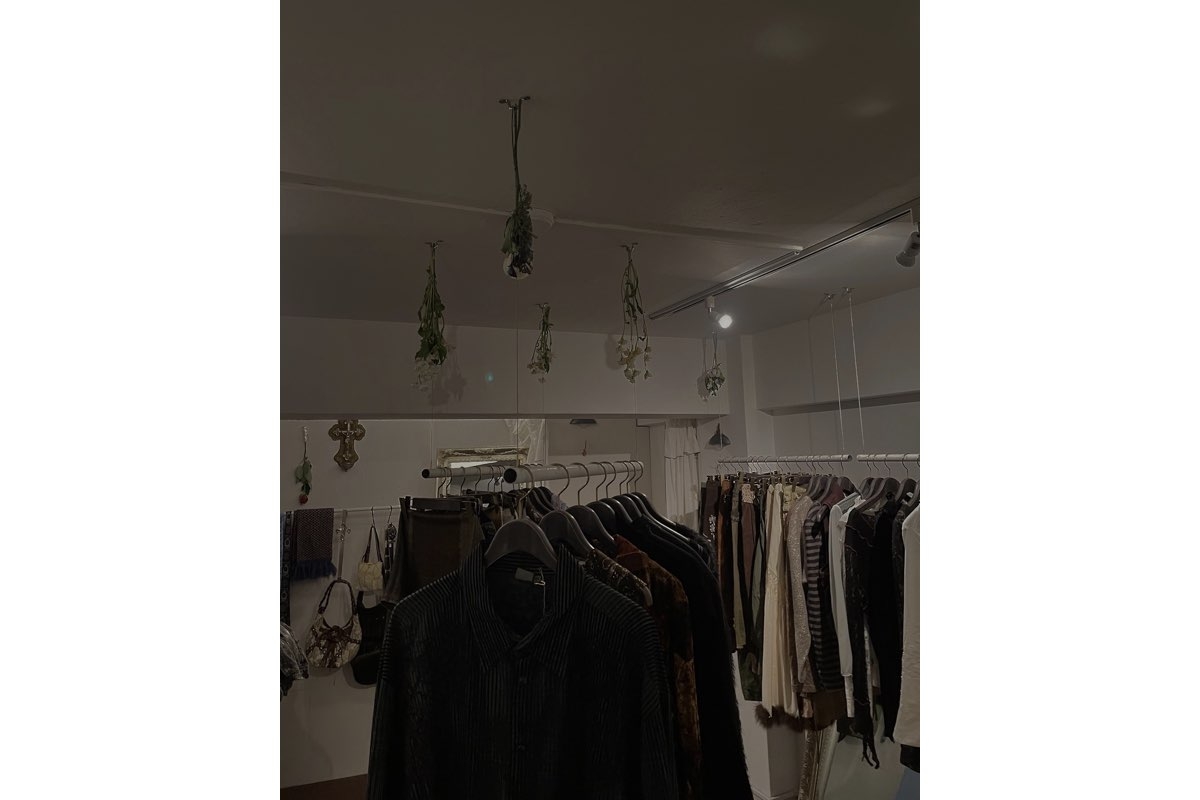 原宿にモデルのASAKAが手がける古着ショップ「Queens」がオープン SNS