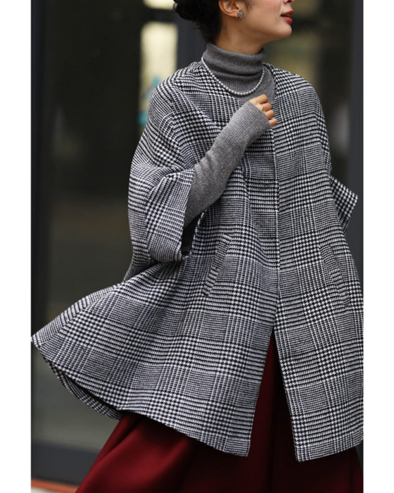 クラシカルな雰囲気を纏う品格グレーチェックのポンチョコート – ONE