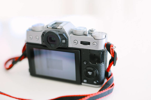 FUJIFILM X-T10とNEEWER 35mm F1.2を買いました！ – オニマガ – 名古屋