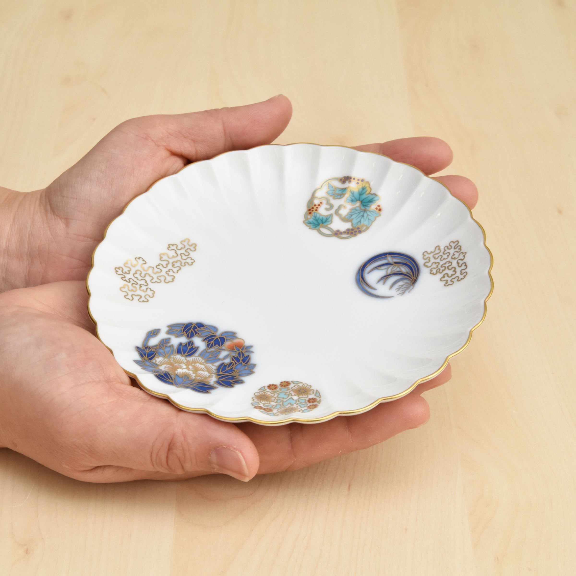 金ミル花丸紋）銘々皿5枚セット（径13.5cm）|有田焼の老舗-香蘭社