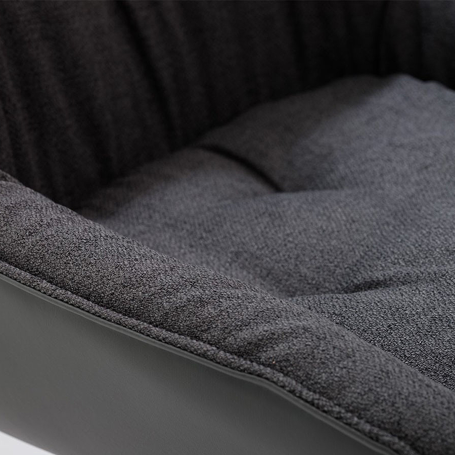 モーダ・エン・カーサ オスカー チェア