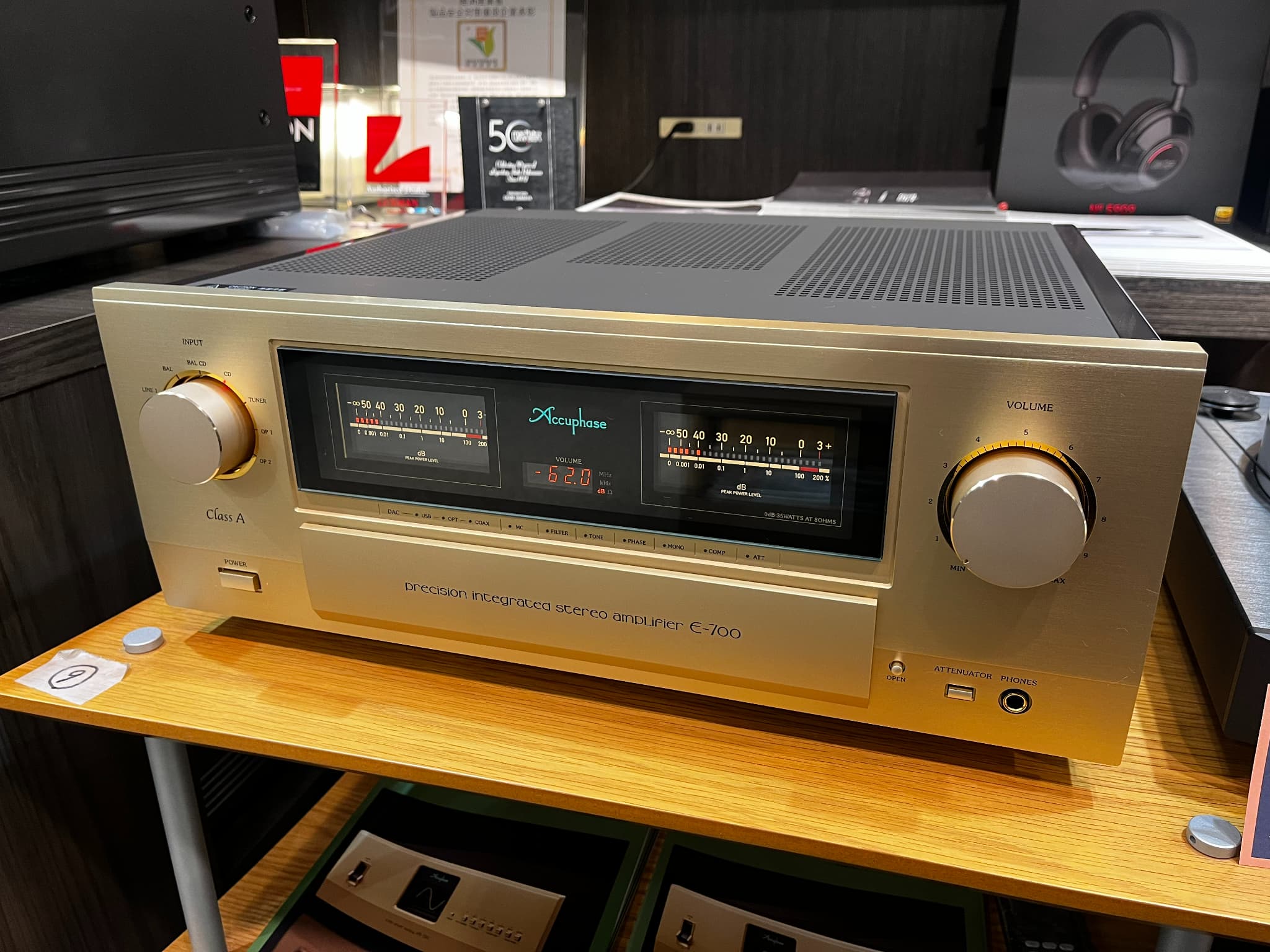 Accuphase ＆ AUDIAのプリメインアンプを展示！ ｜CAVIN 大阪屋 札幌