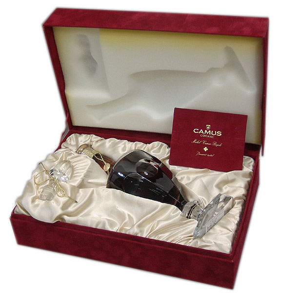 カミュ ミシェル ロイヤル バカラ ブランデー 700ml 替え栓・箱付き